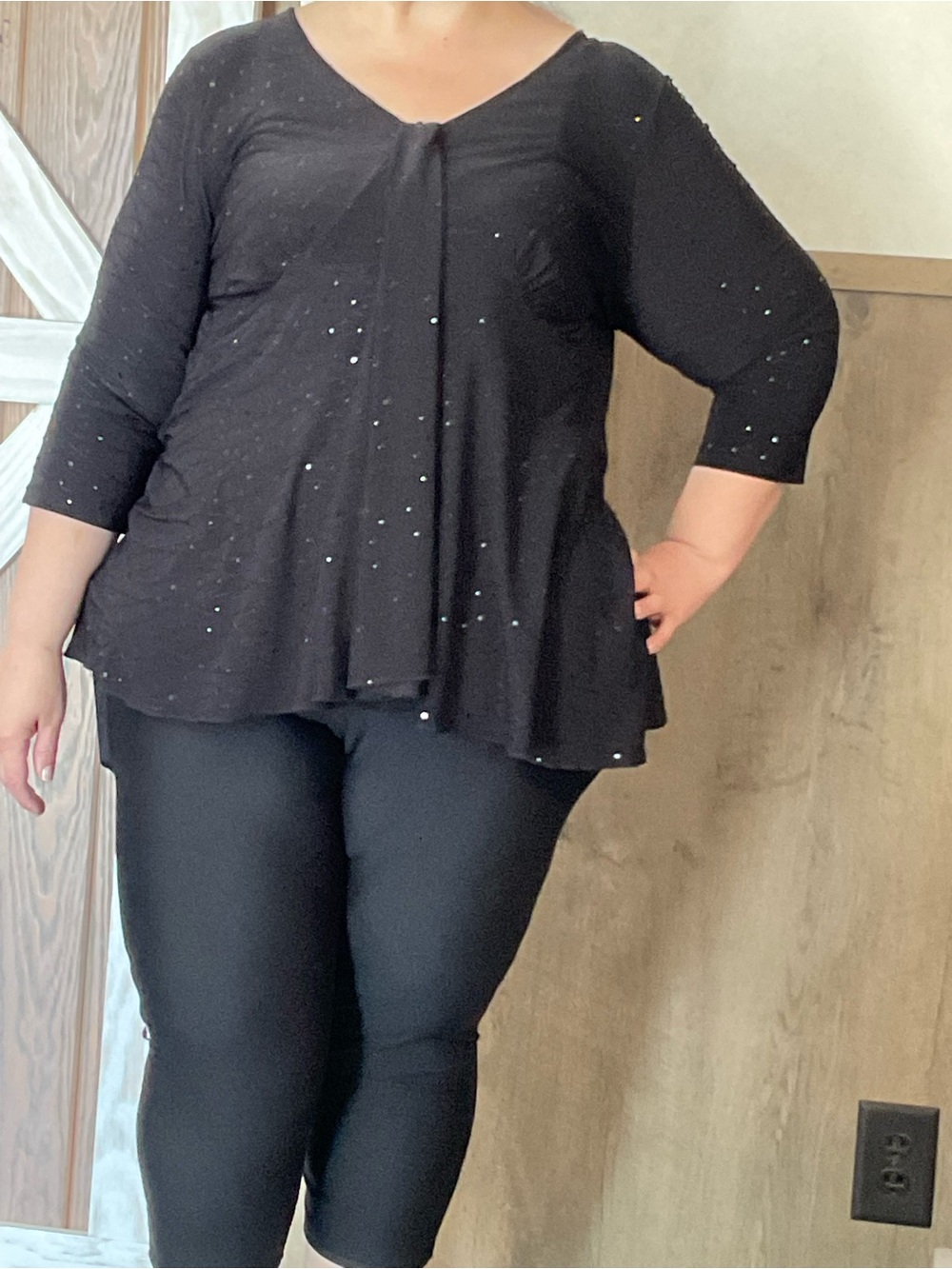 Jaclyn Smith Black V-Neck Sparkle Tunic Top